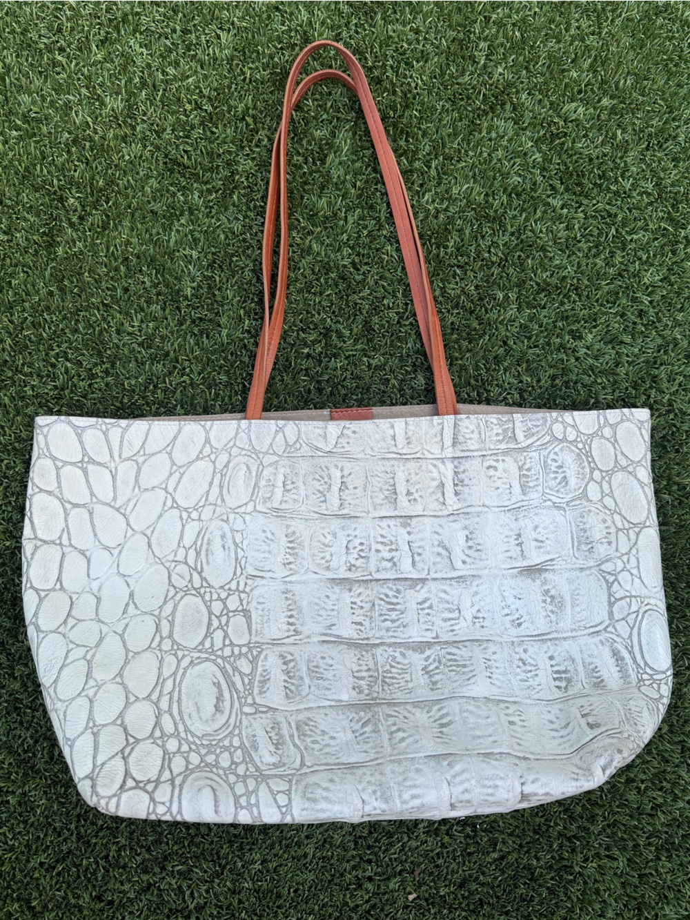 B May medium essential embossed Croc Tote
